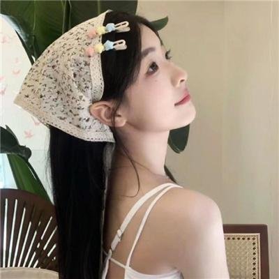 一双绣花鞋 海报